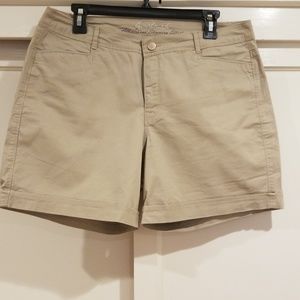 Gloria Vanderbilt Khaki Short